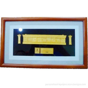 Premium Wall Ornaments With Wooden Frame, Zinc Alloy Material, Custom Made Souvenir